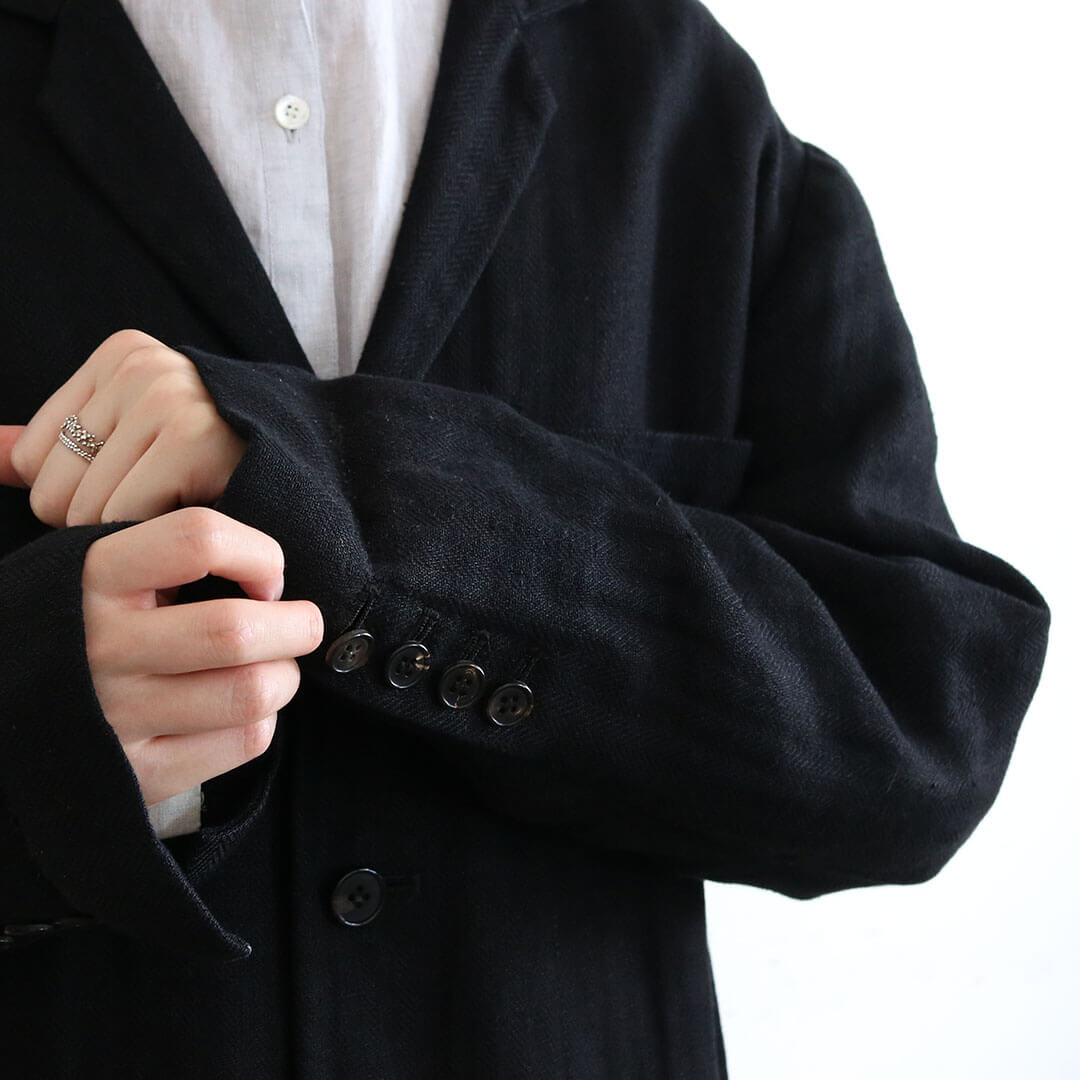 SALUÉ／ユニセックス コートジャケット