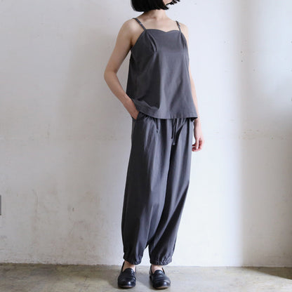 ［SALUÉ］white label スムース パンツ
