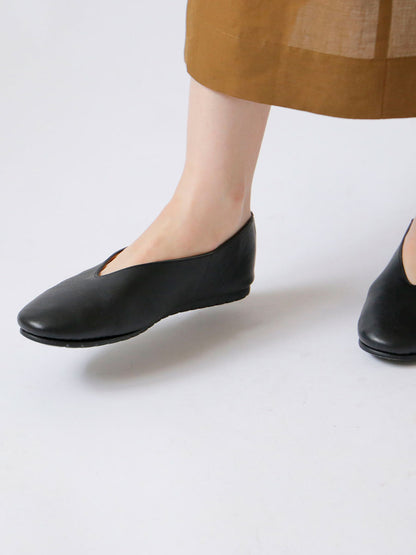 ［chausser］Vカットフラットパンプス（CT-01）