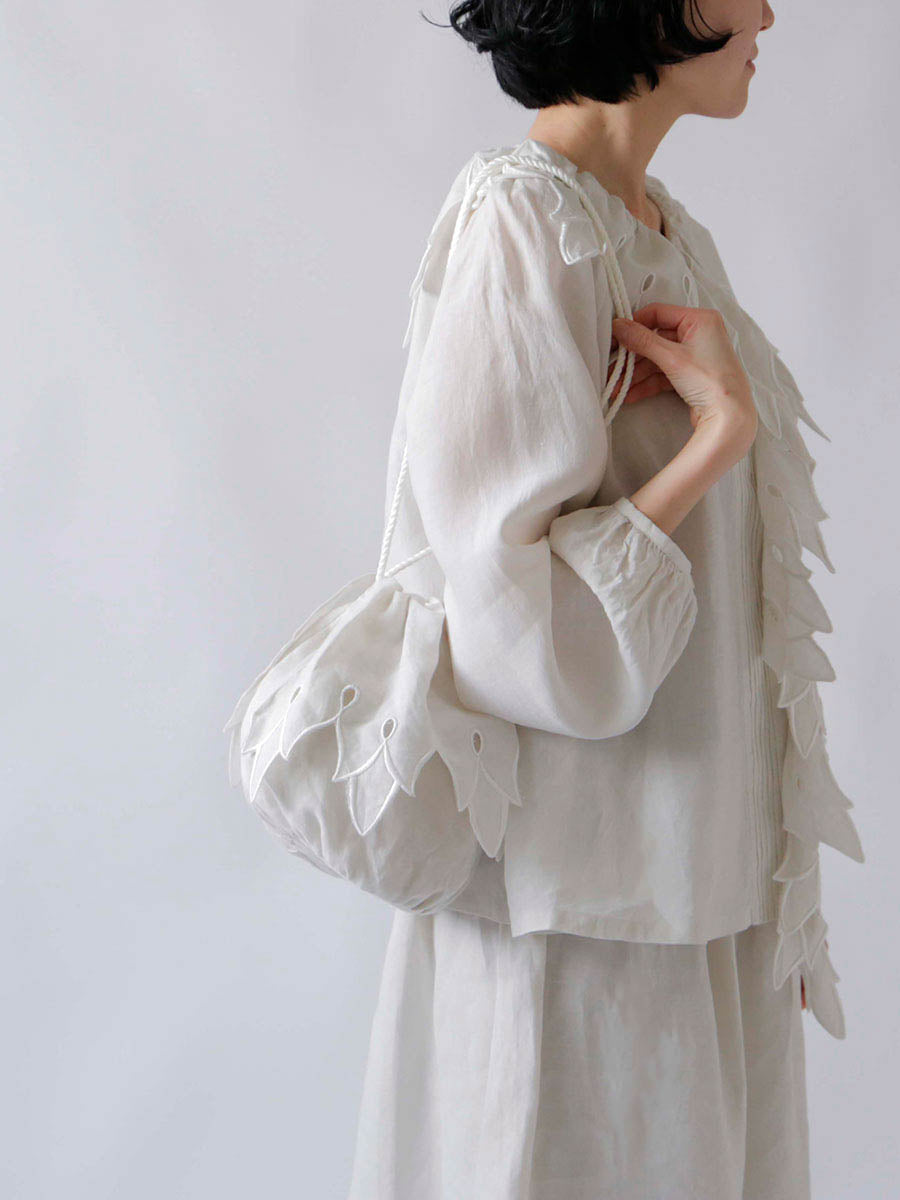 ブラウス：アリア、スカート：ロシェル・ロン No.14