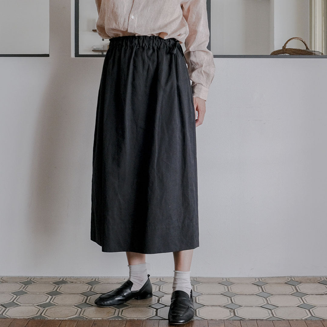 ［SALUÉ］ワンサイドスリットロングスカート／コットンリネン