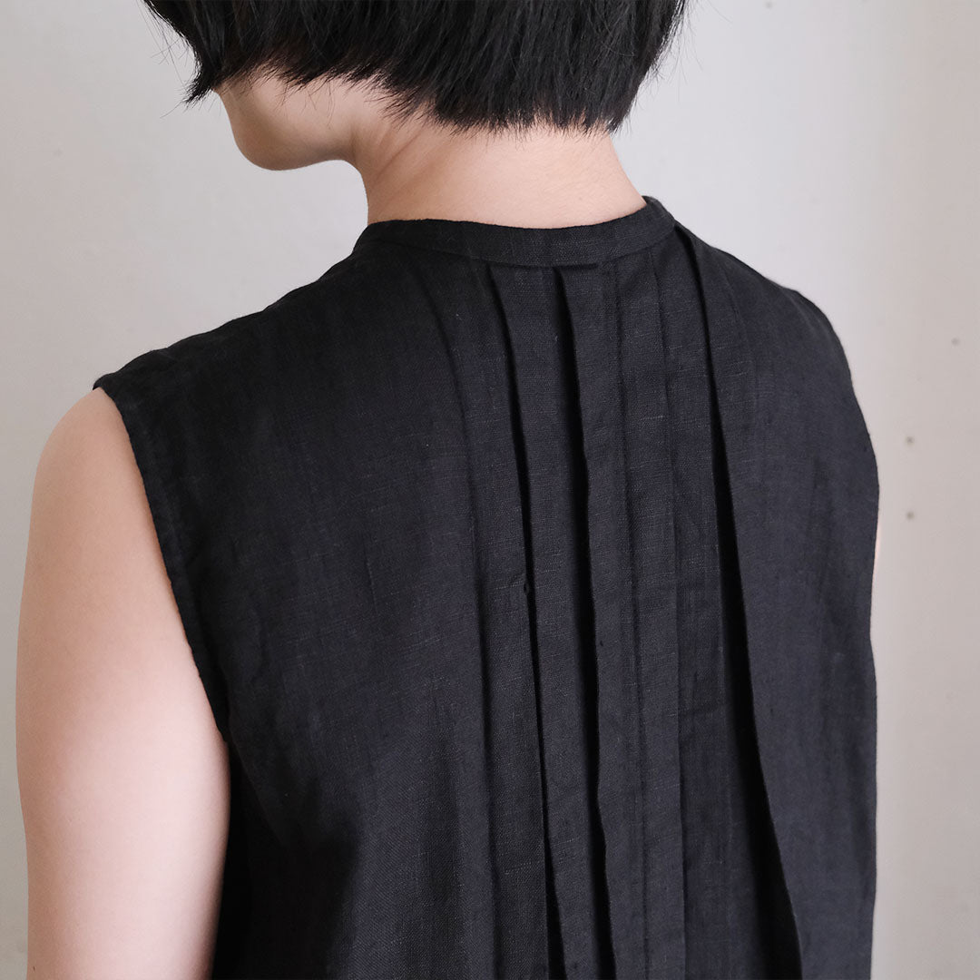 ［SALUÉ］ピンタックノースリーブドレス／ミッドウェイトリネン