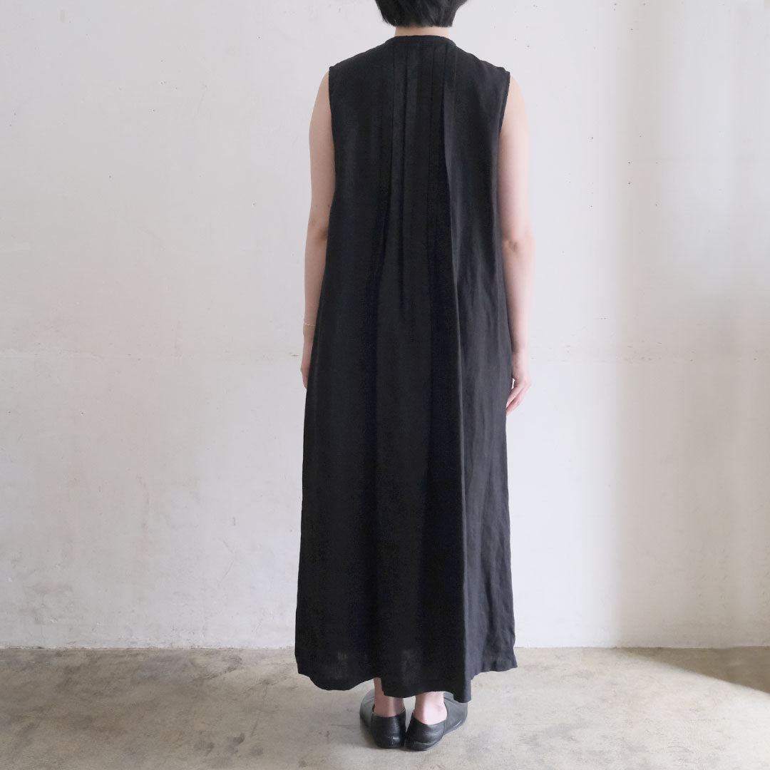 ［SALUÉ］ピンタックノースリーブドレス／ミッドウェイトリネン