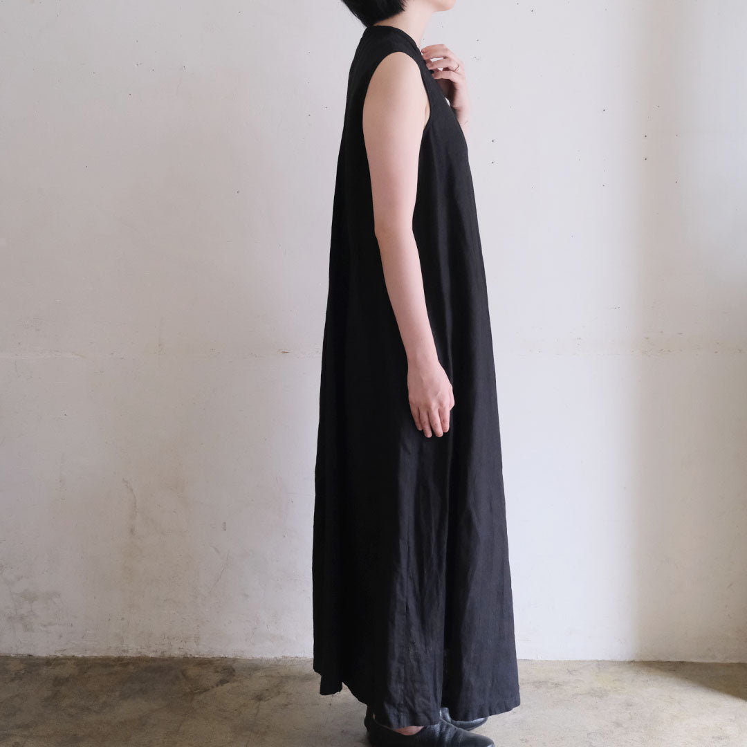 ［SALUÉ］ピンタックノースリーブドレス／ミッドウェイトリネン
