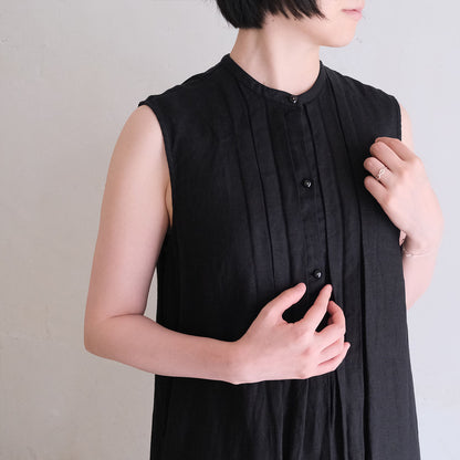 ［SALUÉ］ピンタックノースリーブドレス／ミッドウェイトリネン