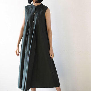 ［SALUÉ］ピンタックノースリーブドレス