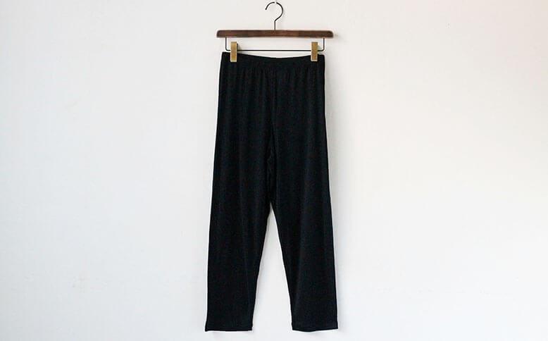 COCOONA SKINWEAR／クロップド パンツ