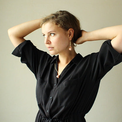 ピアスとネックレス ピンク