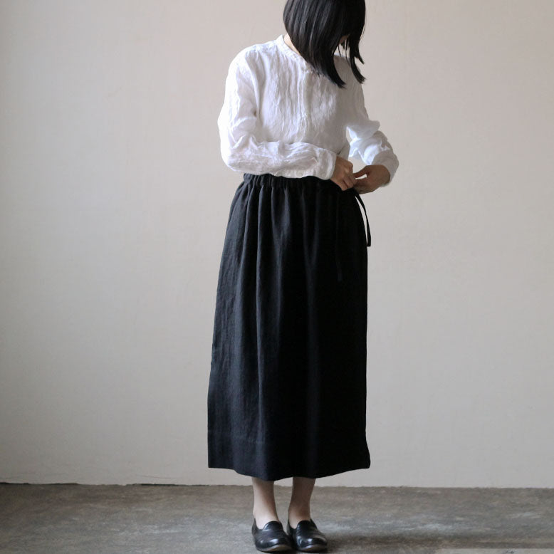 ［SALUÉ］ワンサイドスリットロングスカート／ヘリンボーンリネン
