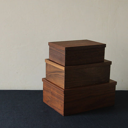 ［岡野達也］square box