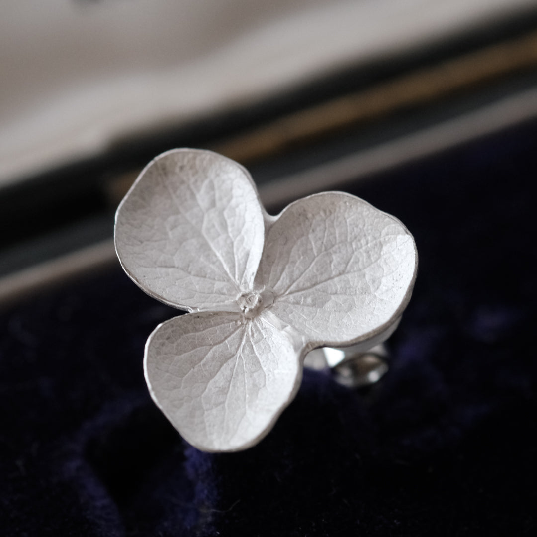 【受注商品】［Furuhashi michiko］アナベルの耳飾り【23FM】