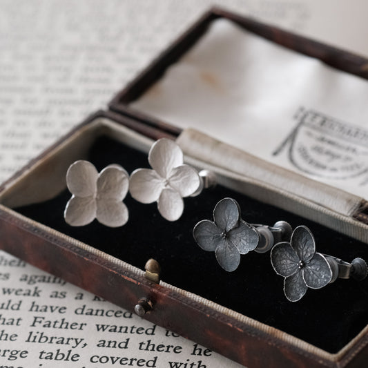 ［Furuhashi michiko］アナベルの耳飾り