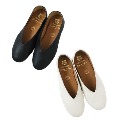 ［chausser］Vカットフラットパンプス（CT-01）