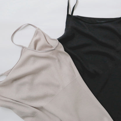 左：フォギーローズ、右：ノアール・シャルボン