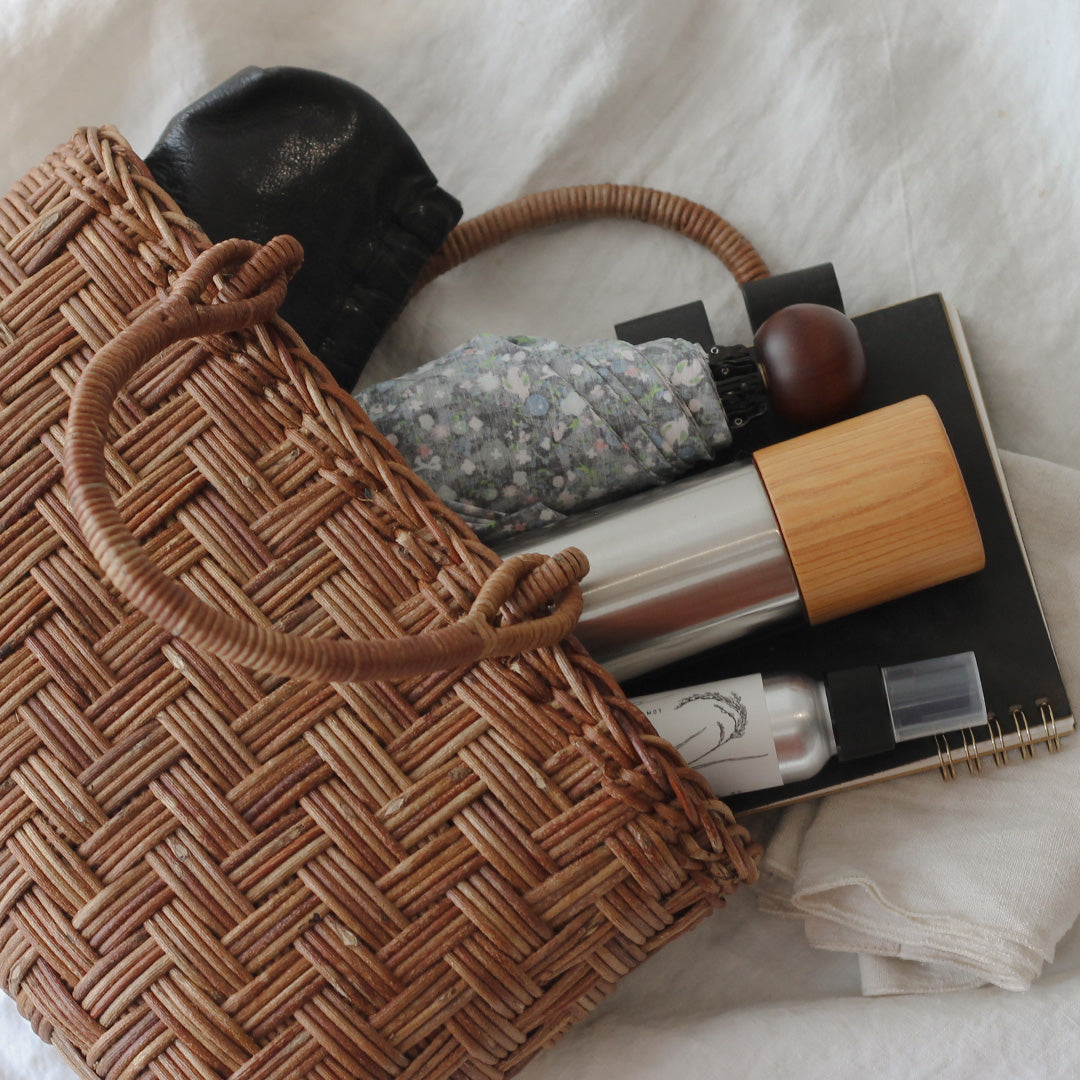 手提げ鞄のようにコンパクトなあけびかご – Envelope - エンベロープ