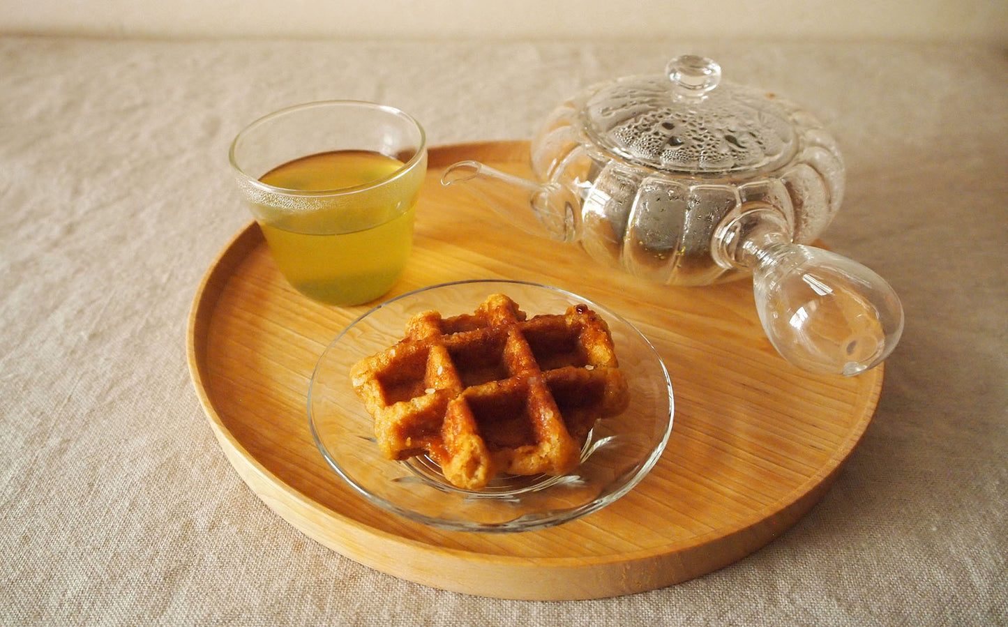 ［茶屋すずわ］おやつのお茶（深蒸し煎茶）