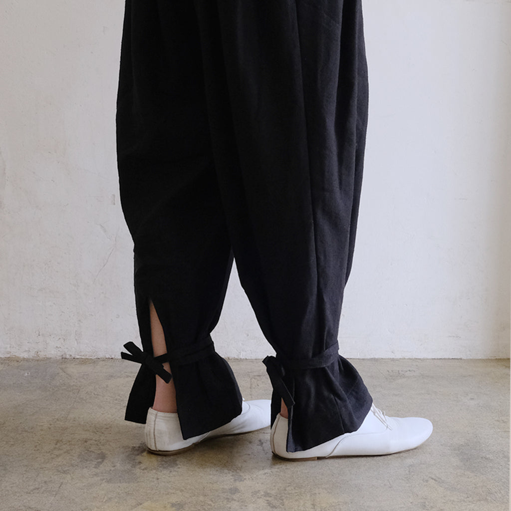 the last flower of the afternoon］月暈のtucked pants – Envelope