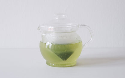 ［茶屋すずわ］おやつのお茶（深蒸し煎茶）