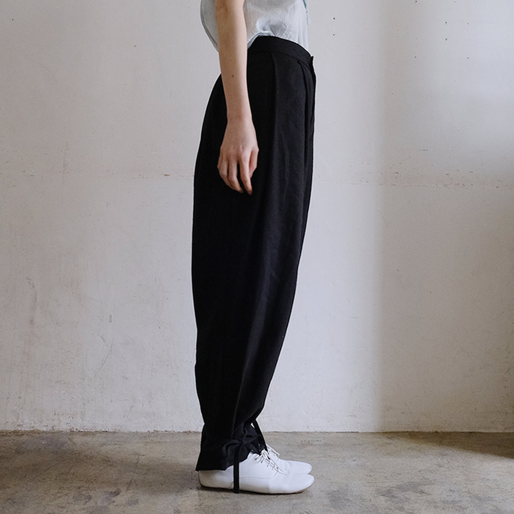 ［the last flower of the afternoon］月暈のtucked pants