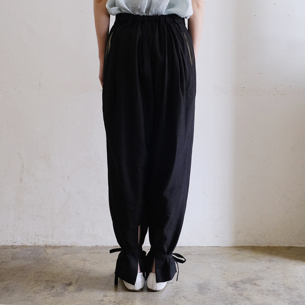 ［the last flower of the afternoon］月暈のtucked pants