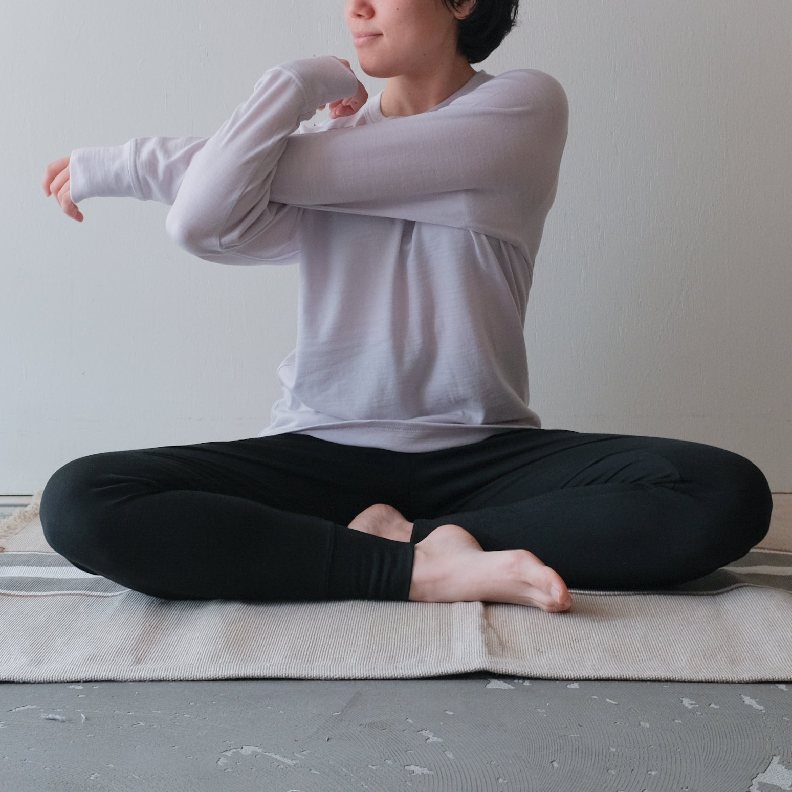 毎日履きたくなる、シルクのような肌触りのレギンス – Envelope