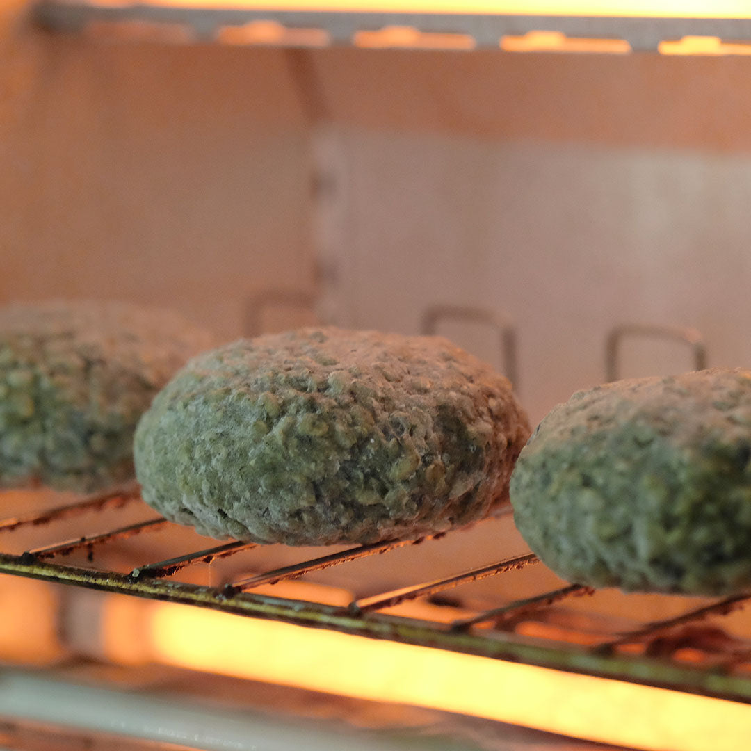 【生産者直送便】［まるざ発芽玄米研究所］よもぎ あん入り発芽玄米もち（8個入り）